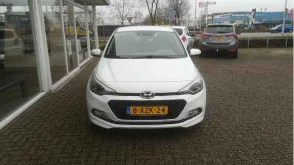 Hyundai i20 - 1.2 i-Motion inclusief Autogasinstallatie (LPG-G3) - 1