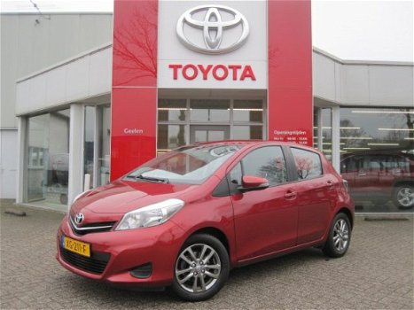 Toyota Yaris - 1.0 Aspiration, Camera LM-Velgen, Bluetooth - 1