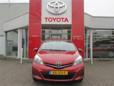 Toyota Yaris - 1.0 Aspiration, Camera LM-Velgen, Bluetooth - 1