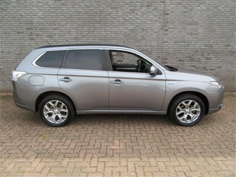 Mitsubishi Outlander - 2.0 PHEV Instyle INCL BTW - 1