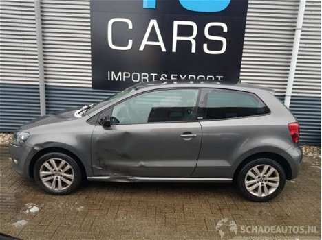 Volkswagen Polo - 1.6 TDI STYLE AIRCO/STOELVERW/LMV RIJDBAAR - 1