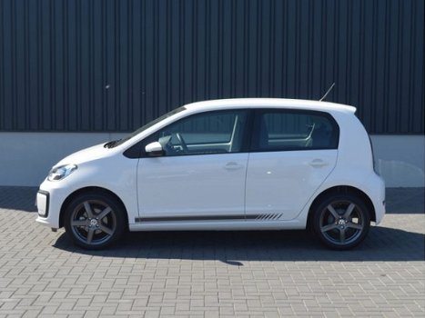 Volkswagen Up! - Up Automaat 16