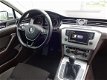 Volkswagen Passat Variant - 2.0 TDI 150pk Xenon/LED Navi Clima V+A Cruise NL-geleverd - 1 - Thumbnail