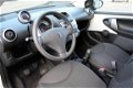Peugeot 107 - 1.0 Active NAP/5DEURS/AIRCO - 1 - Thumbnail