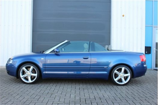 Audi A4 Cabriolet - 2.4 V6 Exclusive, Leer, Clima, LED, Lichtmetaal - 1