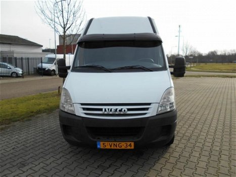 Iveco Daily - 35 S 14V 330 H2 - 1