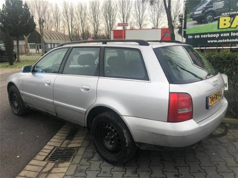 Audi A4 Avant - 1.8 5V Advance CLIMA - 1