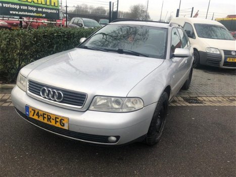 Audi A4 Avant - 1.8 5V Advance CLIMA - 1