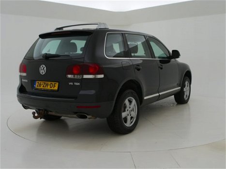 Volkswagen Touareg - 3.0 V6 TDI HIGHLINE AUT. + LEDER / NAVIGATIE - 1