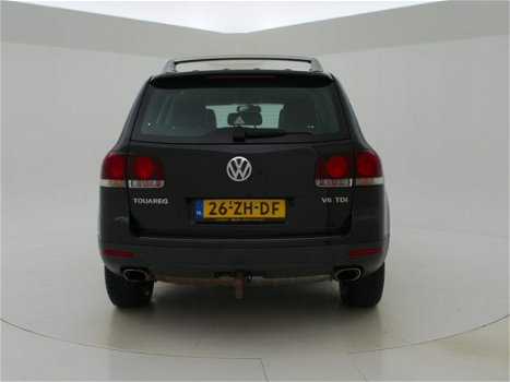 Volkswagen Touareg - 3.0 V6 TDI HIGHLINE AUT. + LEDER / NAVIGATIE - 1