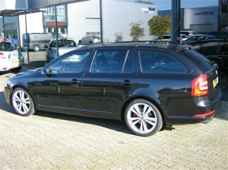 Skoda Octavia Combi - 2.0 TFSI RS - 1