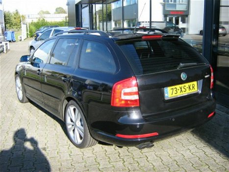 Skoda Octavia Combi - 2.0 TFSI RS - 1