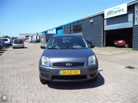 Ford Fusion - - 1.6-16V Luxury Airco - 1