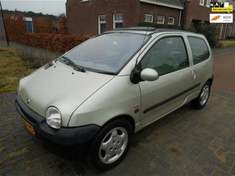 Renault Twingo - 1.2-16V Privilège / NAP / APK tot 21-10-2019 / Leer / Glazen schuifdak - 1