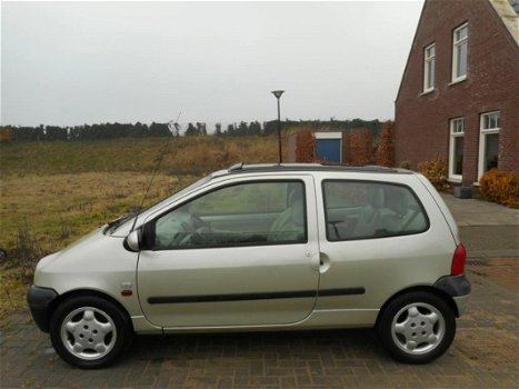 Renault Twingo - 1.2-16V Privilège / NAP / APK tot 21-10-2019 / Leer / Glazen schuifdak - 1