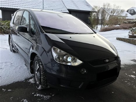 Ford S-MAX 2.0-140 D Titanium - 1