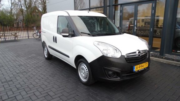 Opel Combo - van 1.4 benzine airco bpm vrij 9500, - inclusief btw - 1