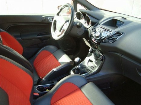 Ford Fiesta - 1.6 ST2 Mooie kleurstelling / Bommetje - 1