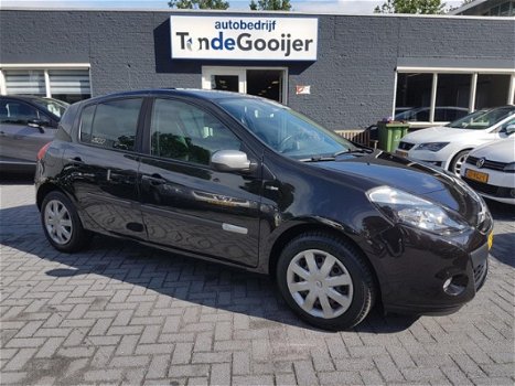 Renault Clio - 1.5 DCi NIGHT & DAY | NAV. | 1e EIG. | TREKHAAK | - 1