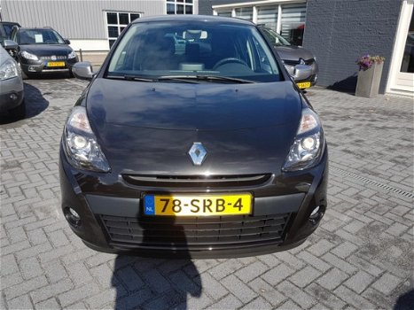 Renault Clio - 1.5 DCi NIGHT & DAY | NAV. | 1e EIG. | TREKHAAK | - 1