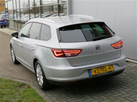 Seat Leon ST - 1.0 EcoTSI Style Connect LED koplampen Achteruitrijcamera DAB+ Navi Clima PDC Bluetoo - 1