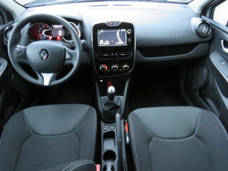 Renault Clio - 1.5 dCi Ecoleader Zen Navi Airco Bluetooth DAB+ Cruise - 1