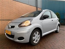 Toyota Aygo - 1.0-12V Cool 5 deurs APK 18-12-2020