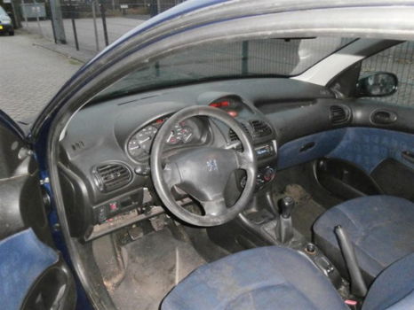 Peugeot 206 - 1.1 XR - 1