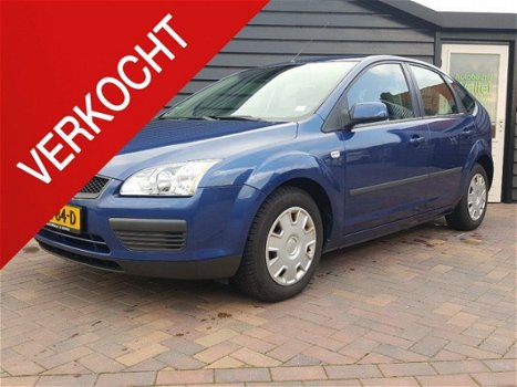 Ford Focus - 1.6-16V TI-VCT 115 PK (Airco / Distri 2015 vervang en) - 1