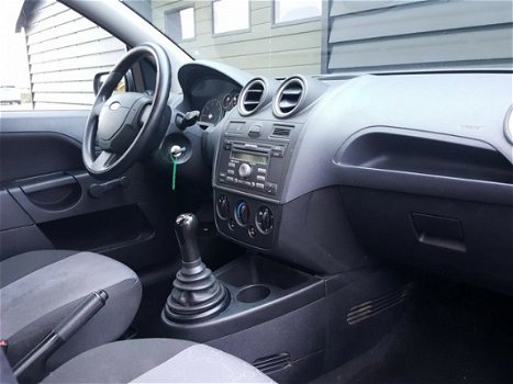 Ford Fiesta - 1.3-8V Ambiente (Airco / 5 Deurs / APK 11-01-2019 ) - 1