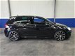 Volkswagen Golf - 1.4 TSI Highline R-Line - 1 - Thumbnail