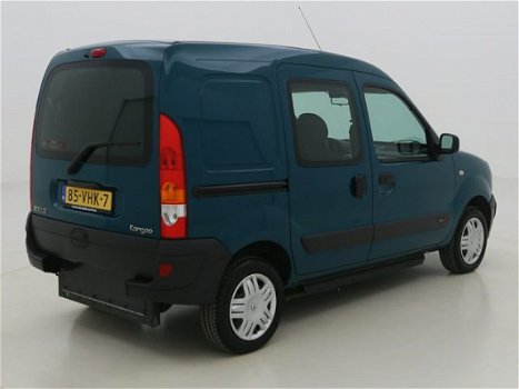 Renault Kangoo Express - Rolstoelauto Zelfrijder - Rolstoel achter stuur - 1