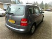 Volkswagen Touran - 1.6 Business - 1 - Thumbnail