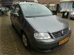 Volkswagen Touran - 1.6 Business - 1 - Thumbnail