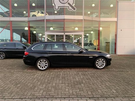 BMW 5-serie Touring - 530xd High Executive 258 PK, Automaat en PDC - 1