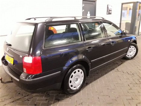 Volkswagen Passat Variant - 1.8-5V Trendline - 1