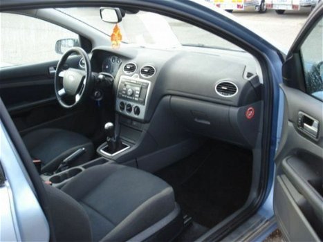 Ford Focus - 1.6-16V First Edition - 1