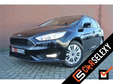 Ford Focus - 125PK Business Edition | Navi | Stoelverwarming Rijklaarprijs - 1