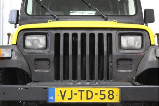 Jeep Wrangler - YJ 4.0 I WAGON 4WD LPG nieuwe APK - 1