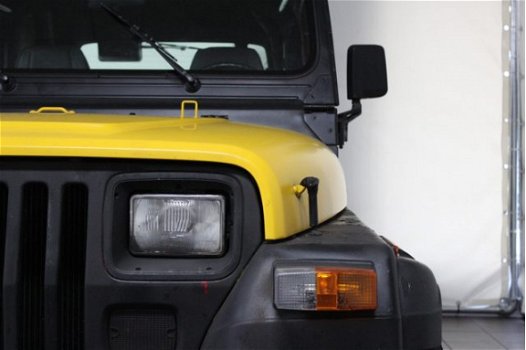 Jeep Wrangler - YJ 4.0 I WAGON 4WD LPG nieuwe APK - 1