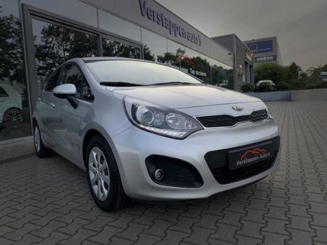 Kia Rio - 1.2 CVVT Plus Pack *Navigatie-5 Deurs - 1