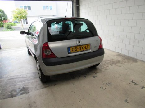 Renault Clio - 1.2-16V Authentique Basis - 1