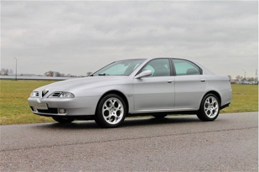 Alfa Romeo 166 - 2.4 JTD Edizione Esclusiva - 1