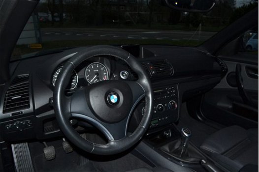 BMW 1-serie Cabrio - 118i Executive 143PK/ NAVIGATIE/ AIRCO/ LMV/ CV/ EL.RAMEN/ El.KAP/ ETC - 1