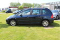 Peugeot 307 Break - 2.0-16V Premium Climate Cruise Trekhaak Parkeersensoren - 1 - Thumbnail