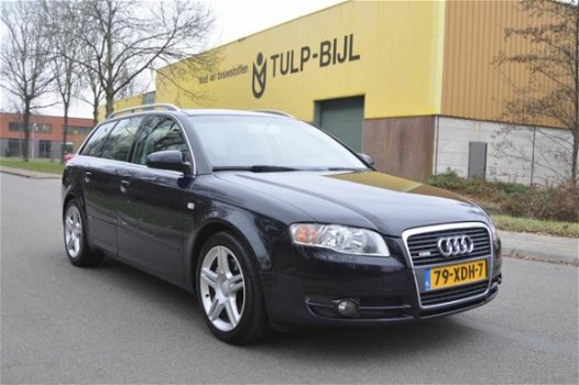 Audi A4 Avant - 2.5 TDI NAVIGATIE/CLIMA ZEER NETTE STAAT - 1