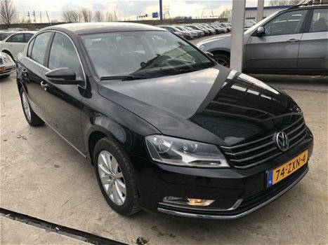 Volkswagen Passat - 1.6 TDI 105pk BlueMotion - 1