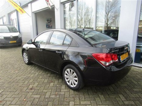 Chevrolet Cruze - 1.6 LS - 1