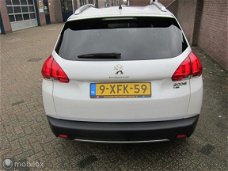 Peugeot 2008 - - 1.2 PureTech 82pk AUTOMAAT/NAV/PANO