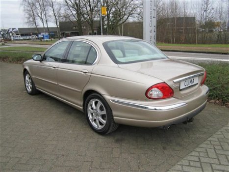 Jaguar X-type - 2.5 V6 Executive /AWD/*84328KM*/YOUNGTIMER/CLIMATE en CRUISE CONTROL/TREKHAAK/TELEF - 1